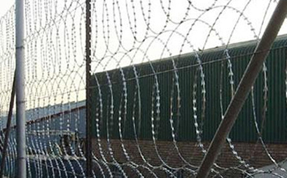 平鋪式刀片刺網(wǎng)