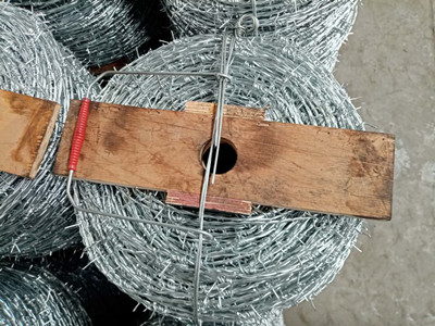 木軸刺繩.jpg 木軸刺繩.jpg