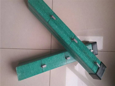 刺鋼絲立柱1.jpg 刺鋼絲立柱1.jpg